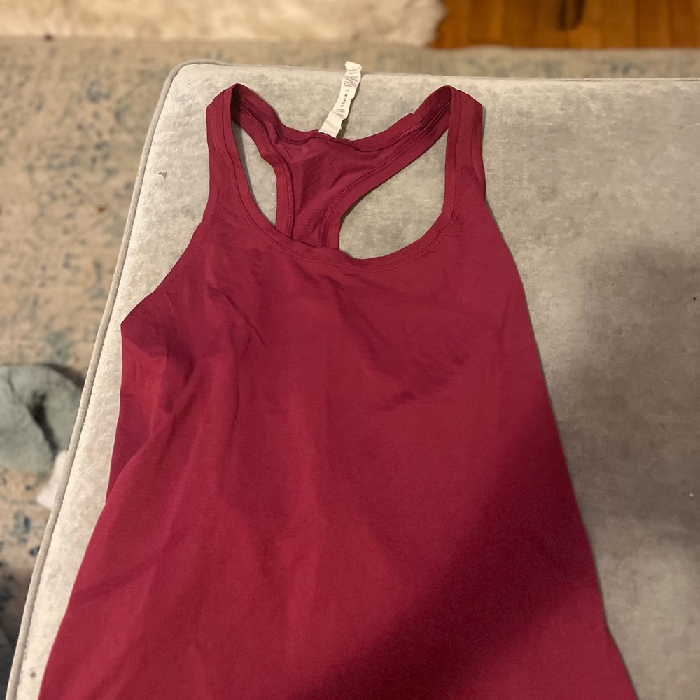 lululemon super comfortable RacerBack top - Picture 6 of 6